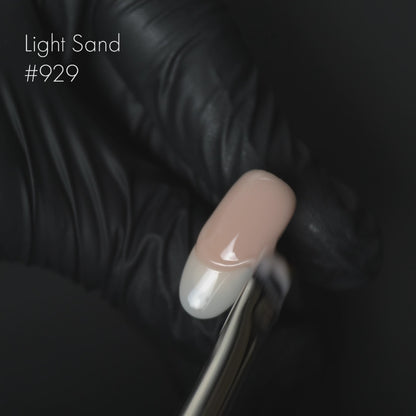 Classic Gel Medium Light Sand #929